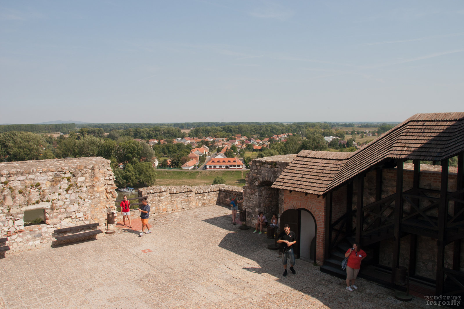 Good overview of the surroundings -- lookout