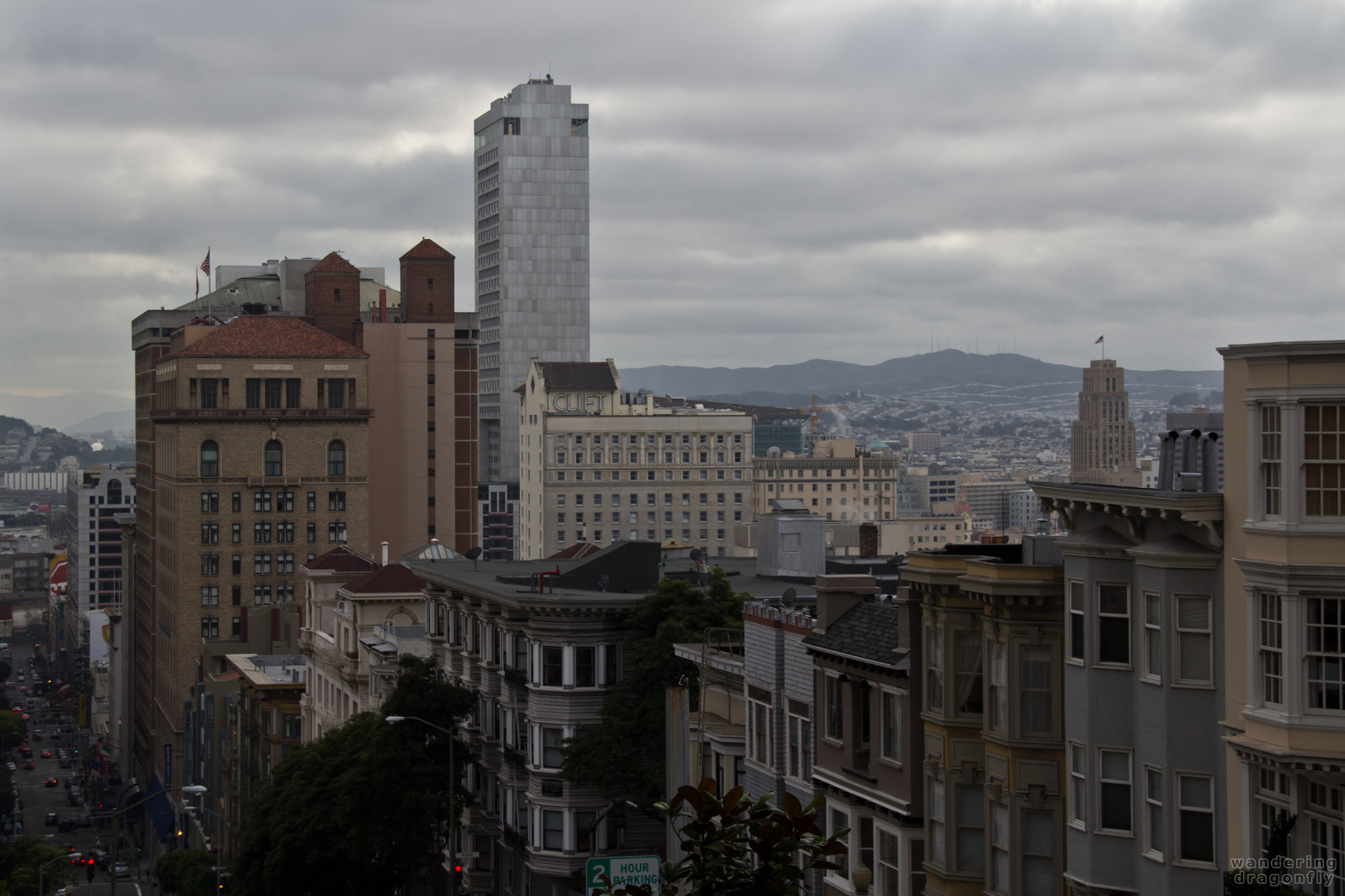 Looking at the city from Nob Hill -- city, street, vista